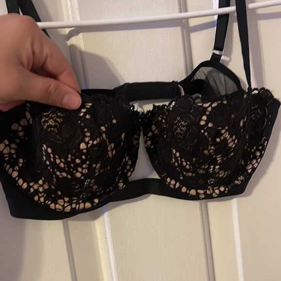 Victoria's Secret Other - Victoria’s Secret lined balconet bra
